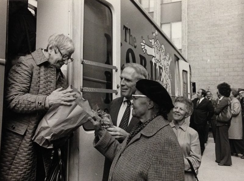 Boston Mayor Kevin White and unidentified women, taken for the publication The Older American, 1975. MA Association of Older American records, University Archives and Special Collections.
